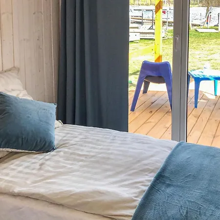 Stunning In With 1 Bedrooms *